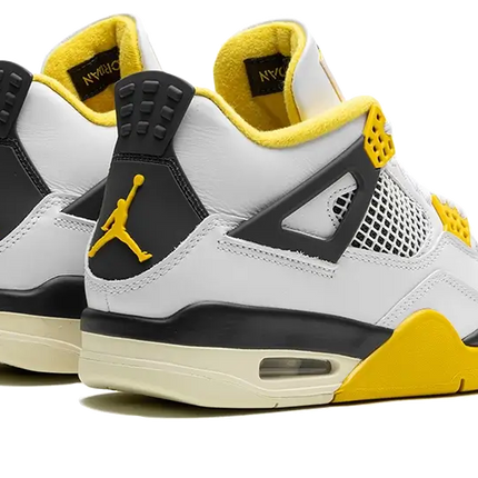 Air Jordan 4 Retro "Vivid Sulfur"