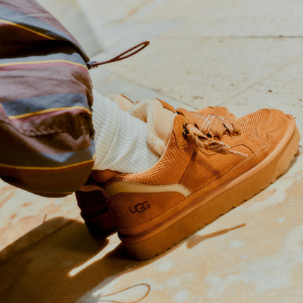 UGG Lowmel Chestnut