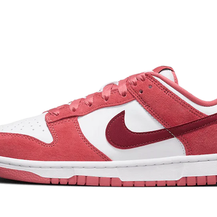 Nike Dunk Low Valentine's Day