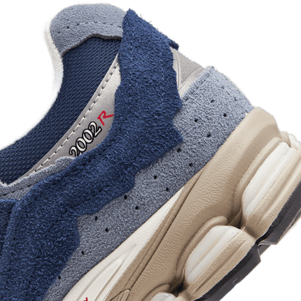 New Balance 2002R Protection Pack Navy - FeelTheKicks